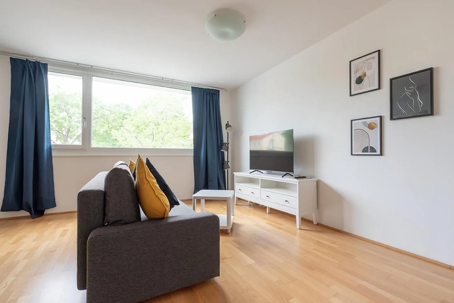 Apartment Between Old Danube And Danube Center - New, Quiet And Modern Vienna Austria