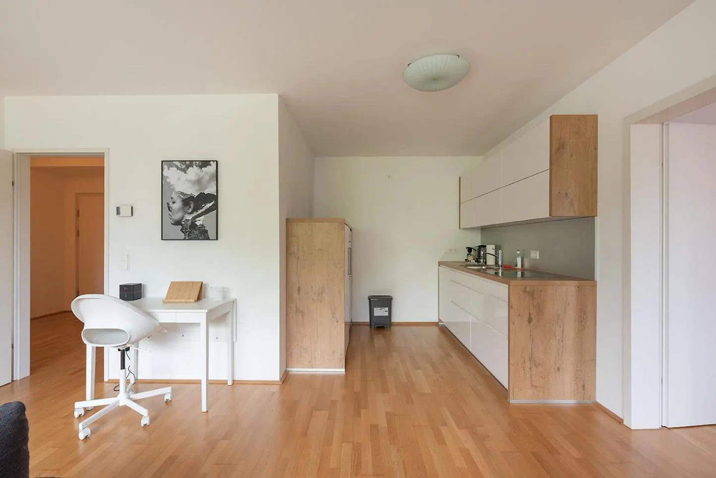 Apartment Between Old Danube And Danube Center - New, Quiet And Modern Vienna