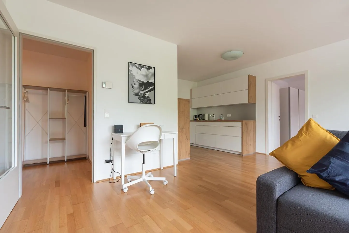 Between Old Danube And Danube Center - New, Quiet And Modern Wiedeń Apartament