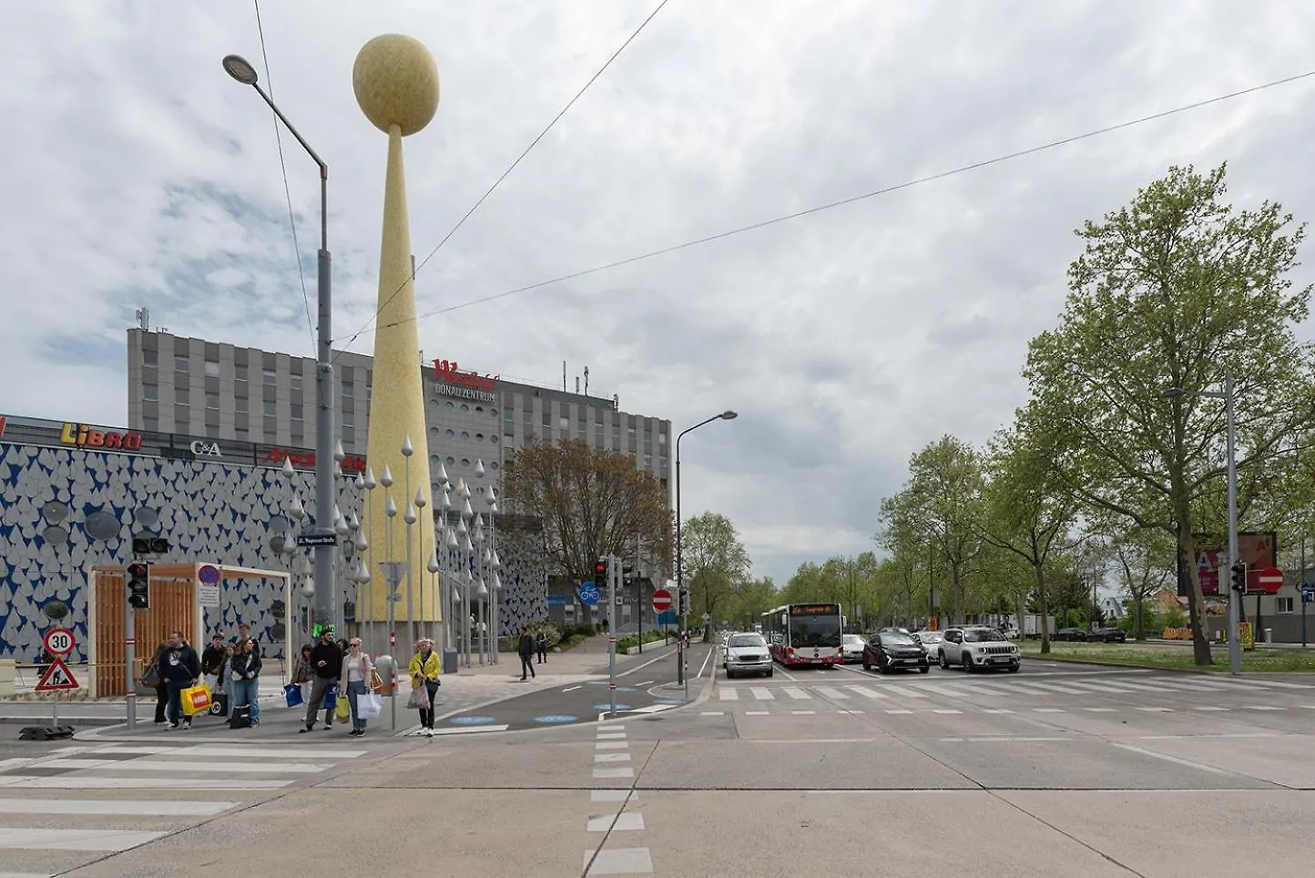 Apartament Between Old Danube And Danube Center - New, Quiet And Modern Wiedeń